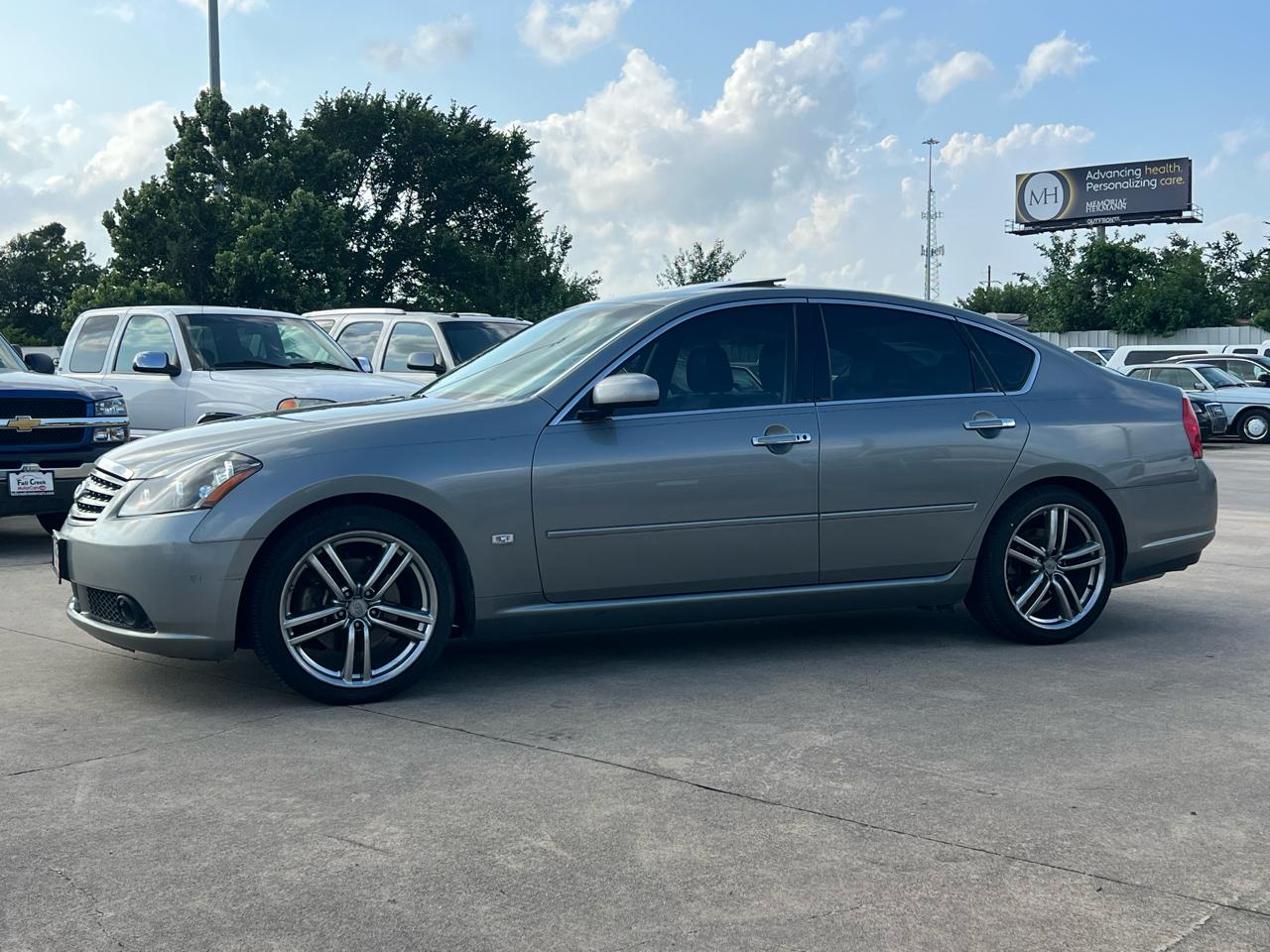Infiniti M 45 Sedan 2007