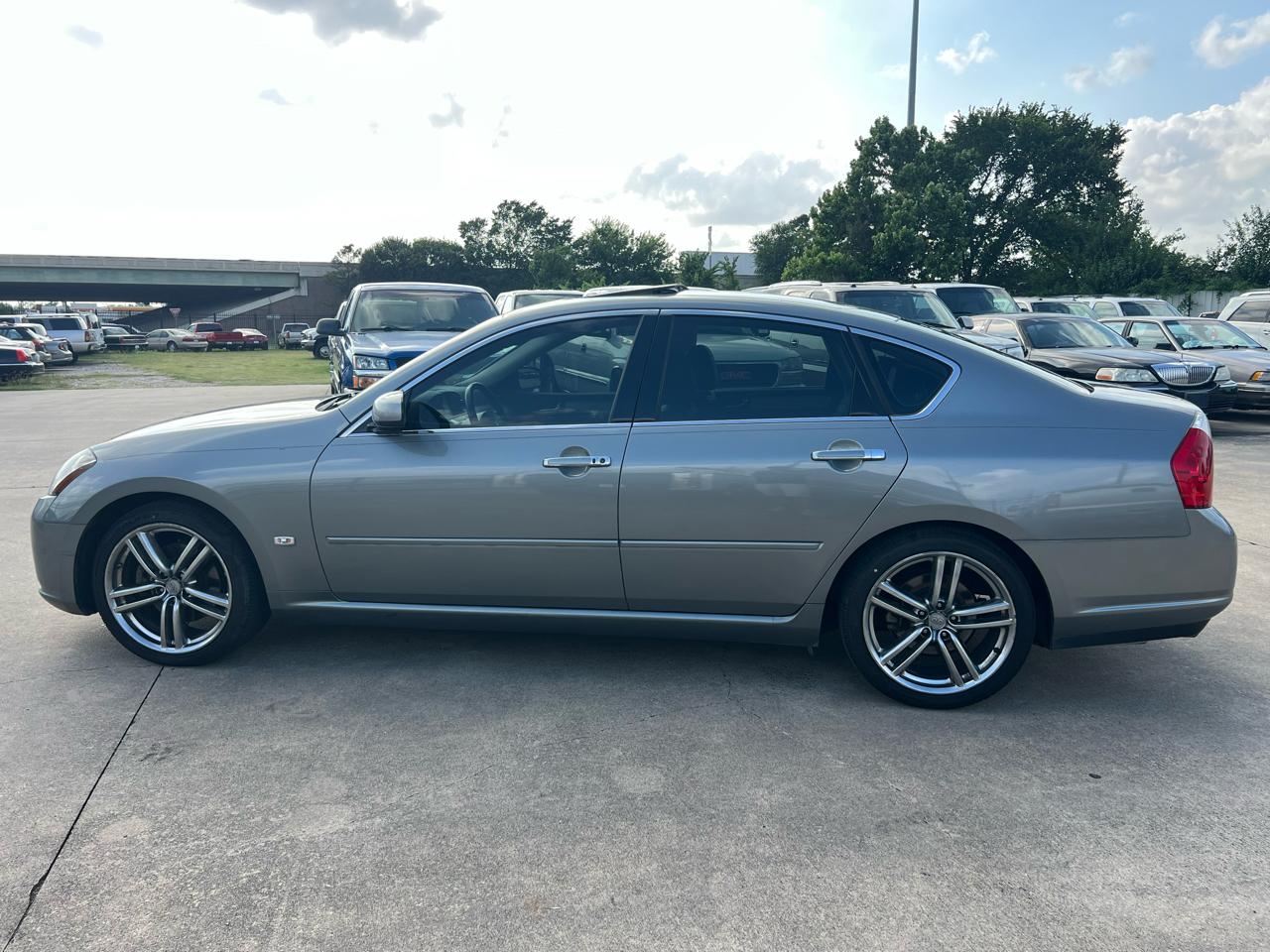 Infiniti M 45 Sedan 2007