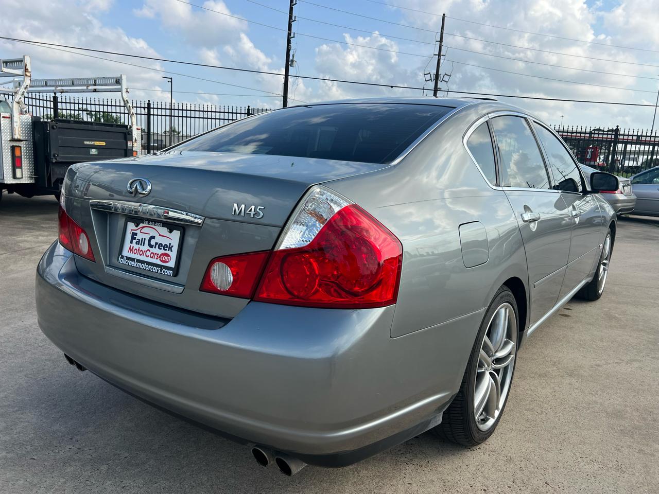 Infiniti M 45 Sedan 2007