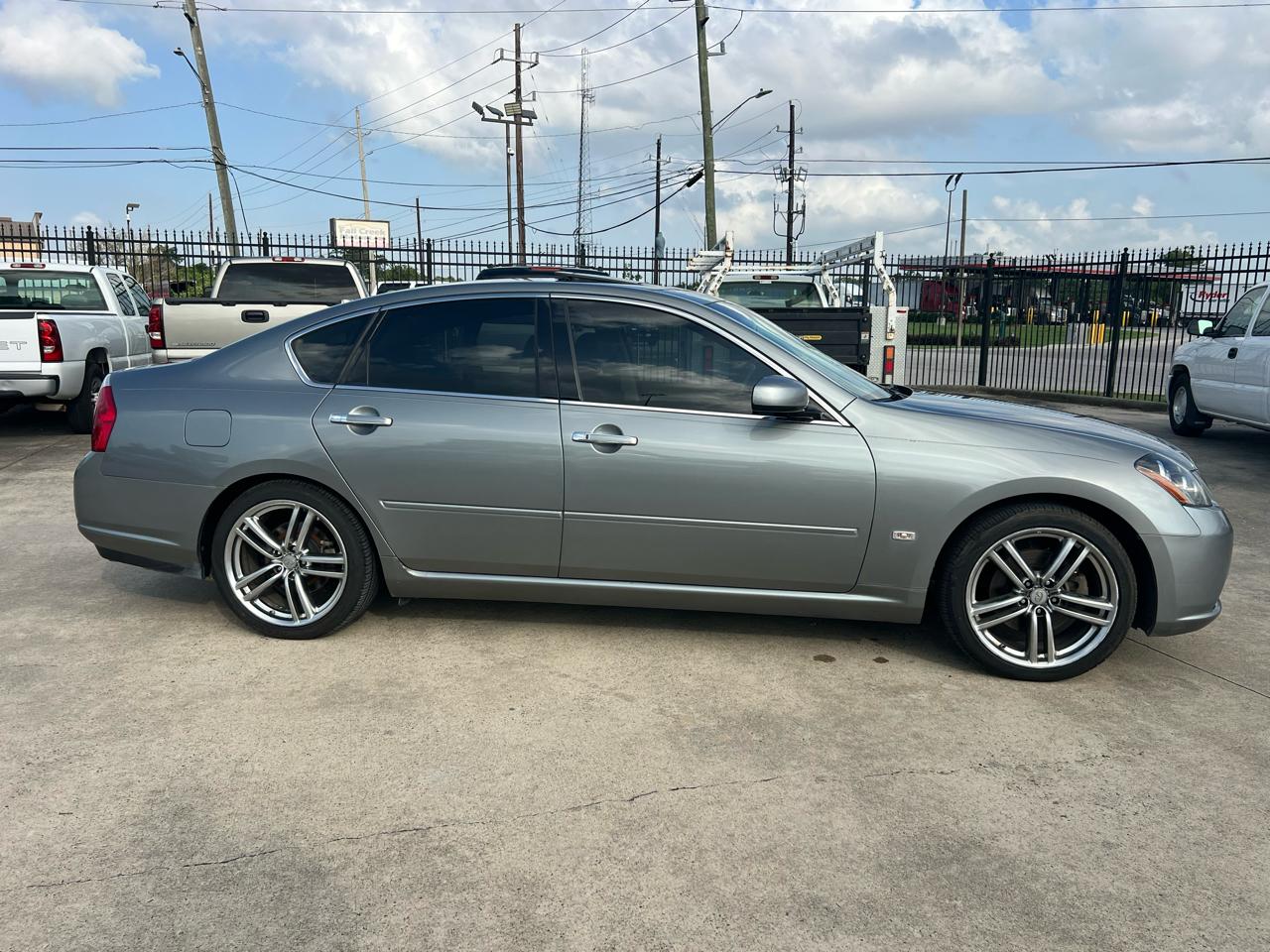 Infiniti M 45 Sedan 2007