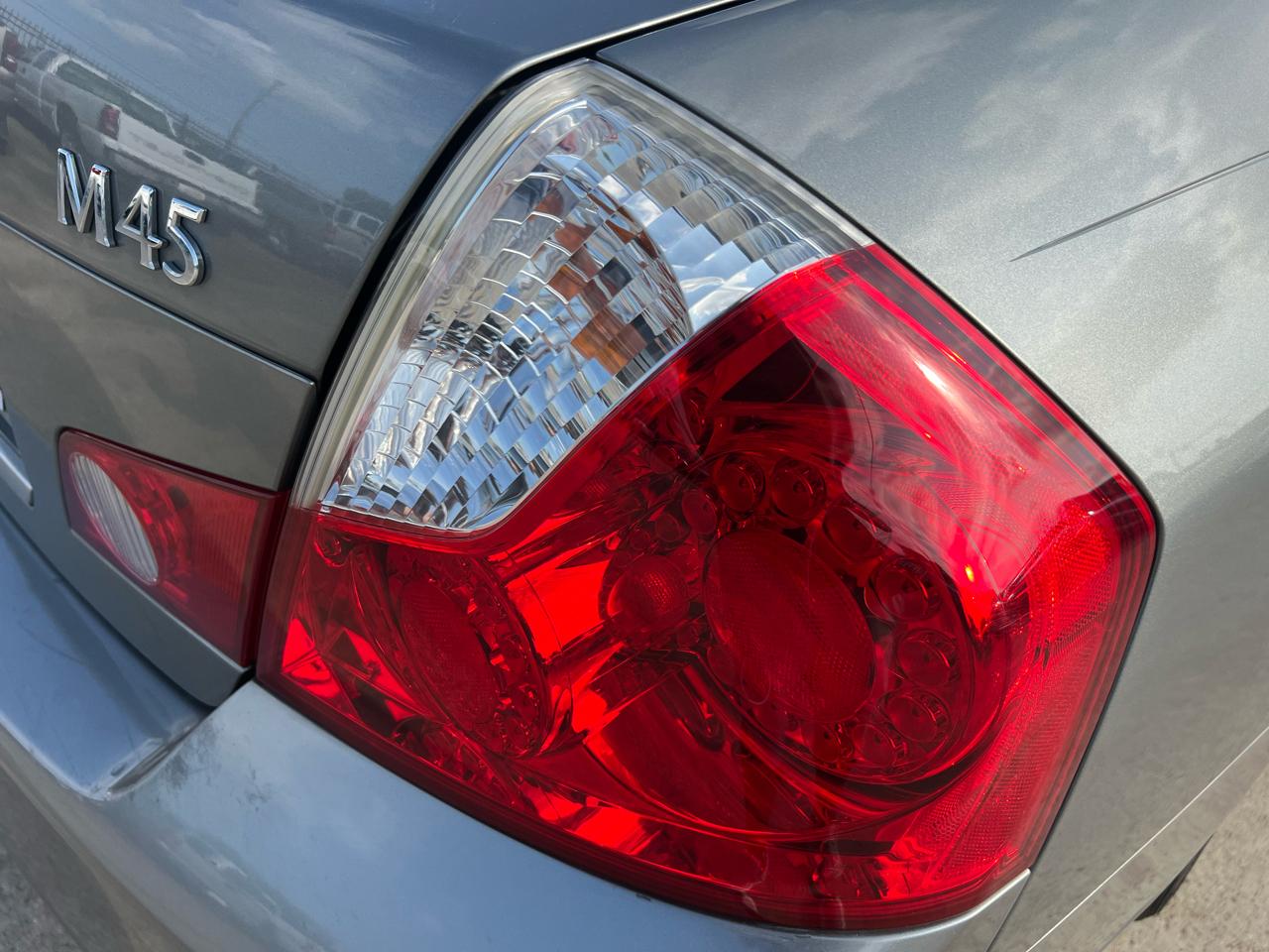 Infiniti M 45 Sedan 2007
