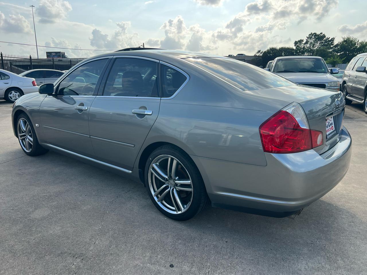 Infiniti M 45 Sedan 2007