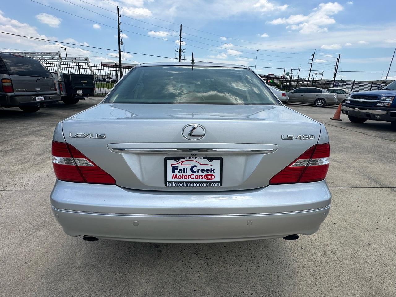 Lexus LS 430  2004