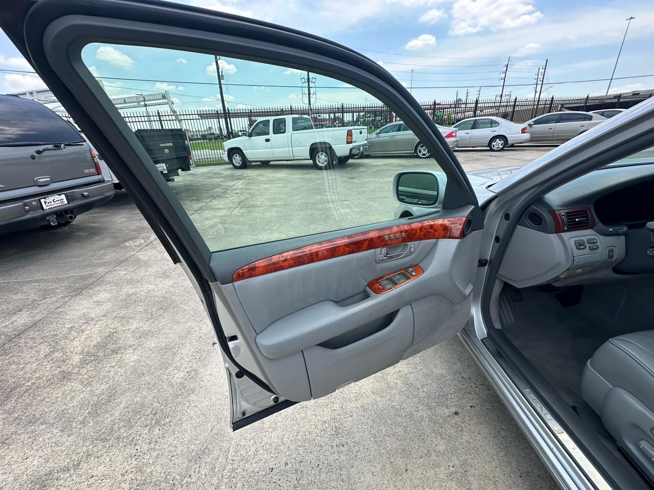 Lexus LS 430  2004