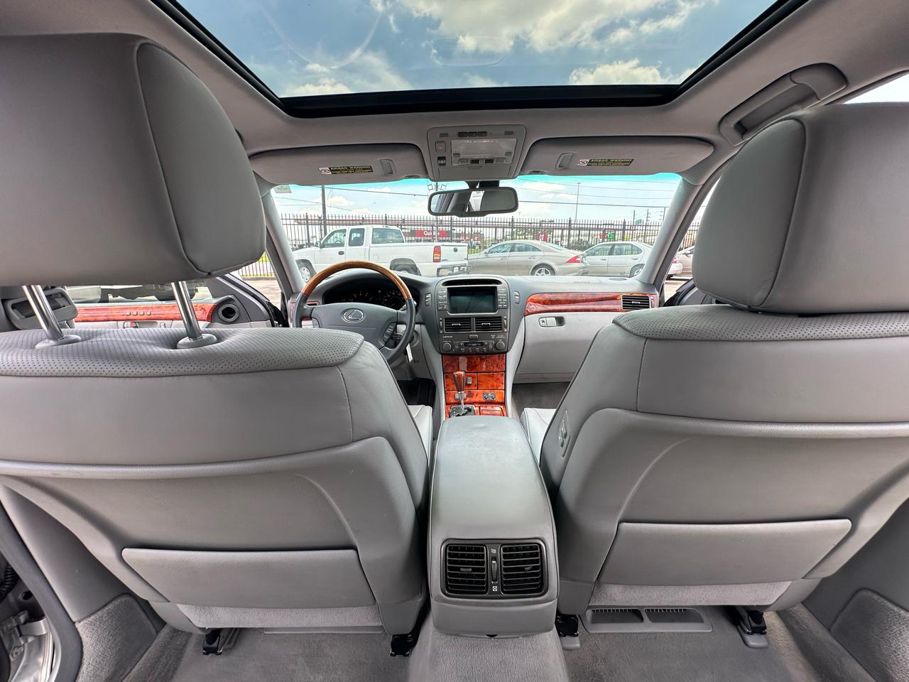Lexus LS 430  2004
