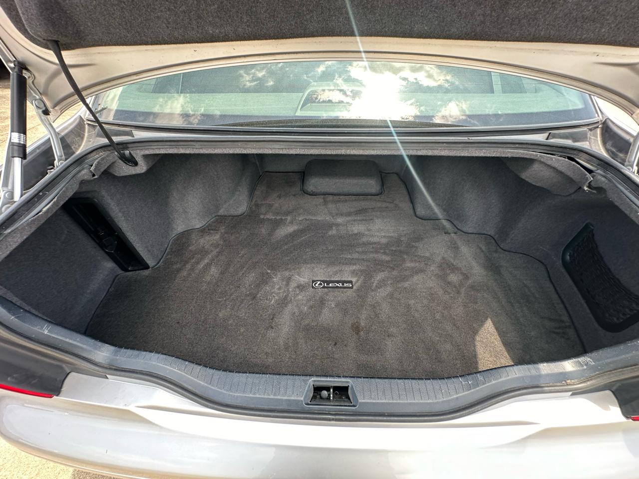 Lexus LS 430  2004