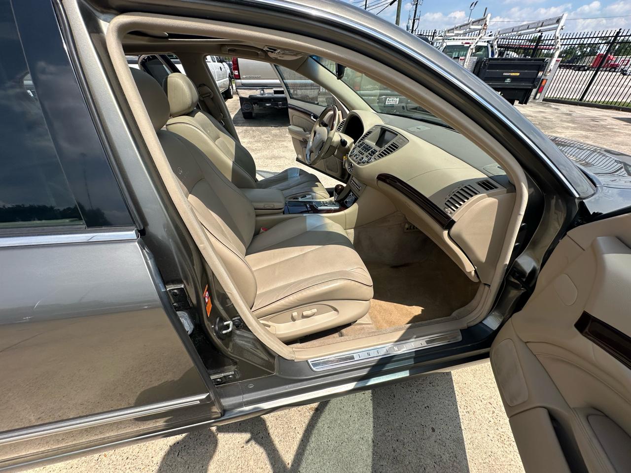 Infiniti Q45 Luxury 2005