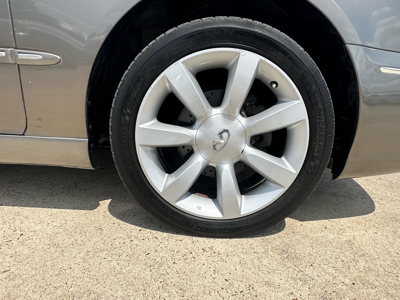 Infiniti Q45 Luxury 2005
