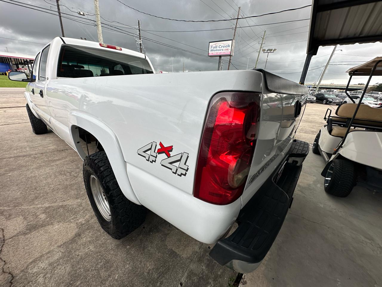 Chevrolet Silverado 2500HD Crew Cab Long Bed 4WD 2003