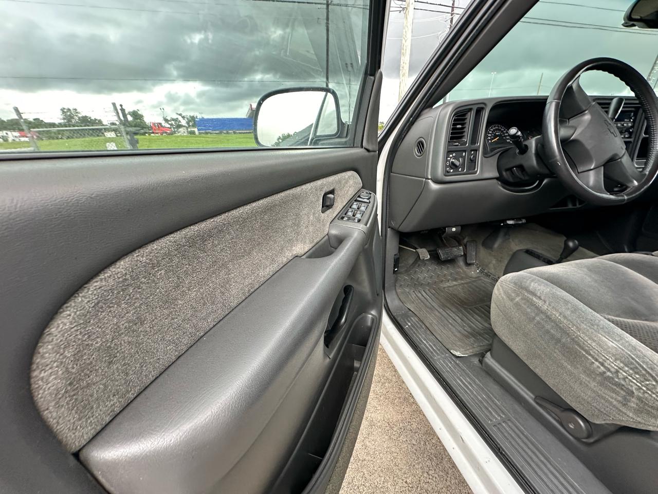 Chevrolet Silverado 2500HD Crew Cab Long Bed 4WD 2003