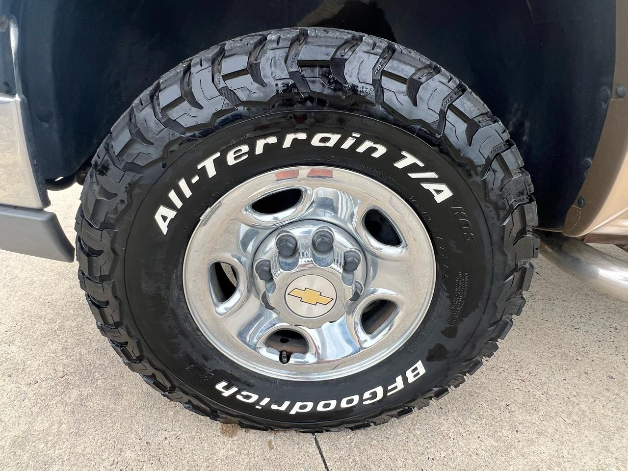 Chevrolet Silverado 2500HD LS Ext. Cab Short Bed 4WD 2005