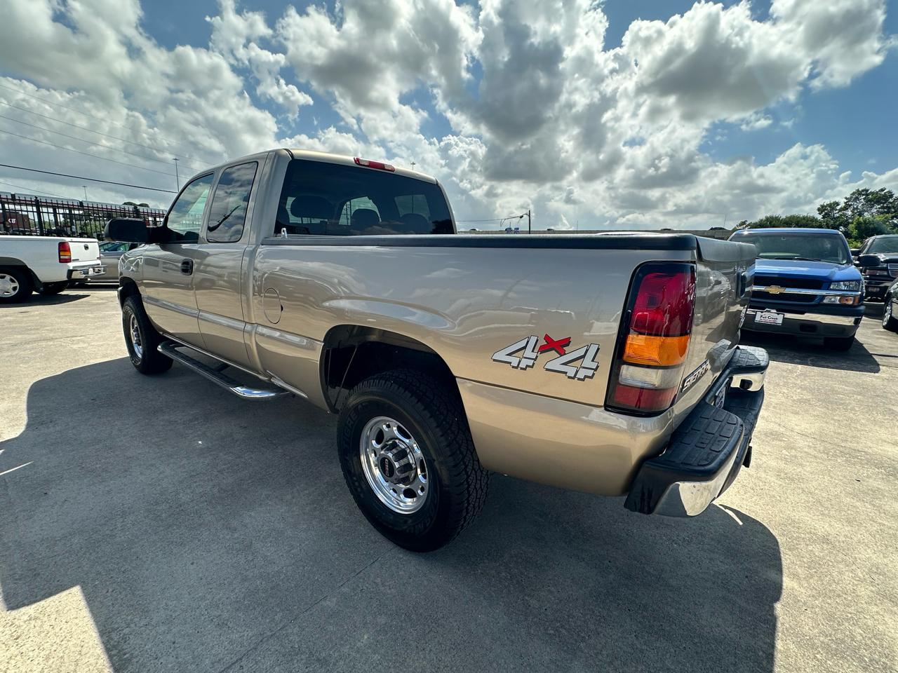 GMC Sierra 2500 SLT Ext. Cab 4WD 2004