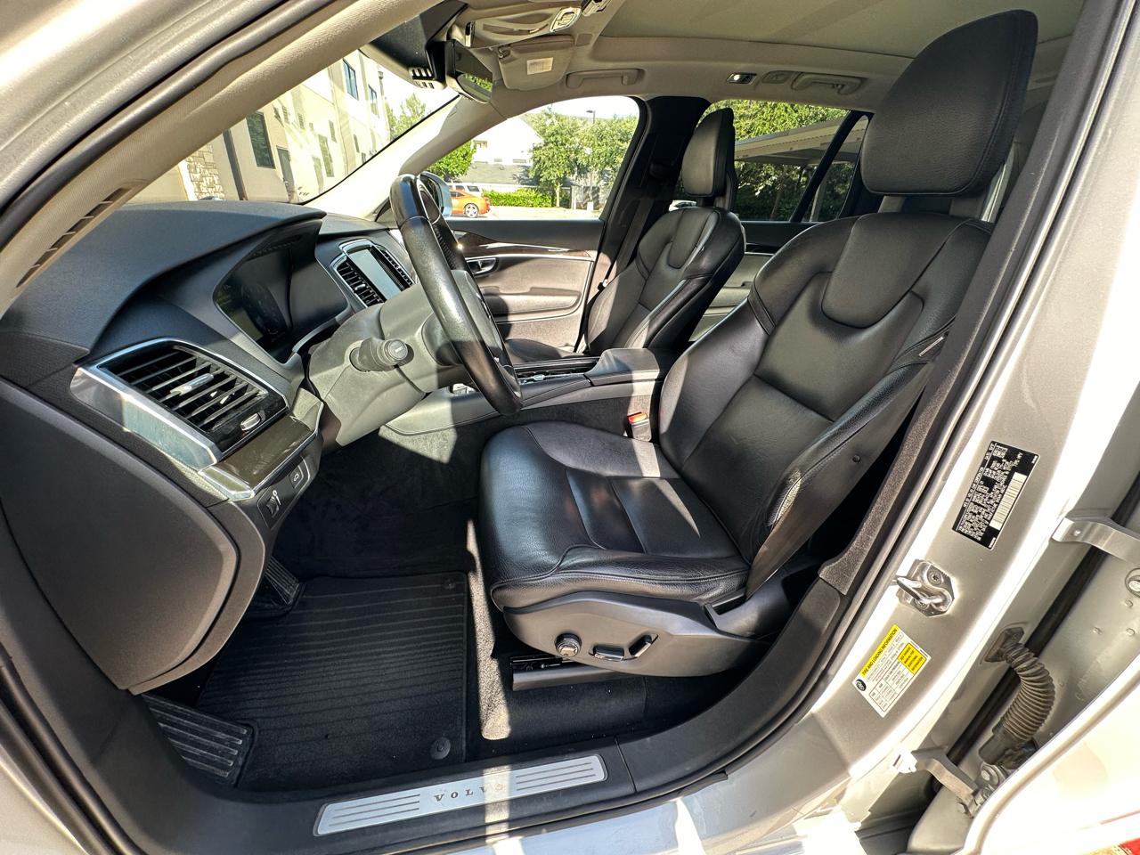Volvo XC90 T6 Momentum AWD 2018