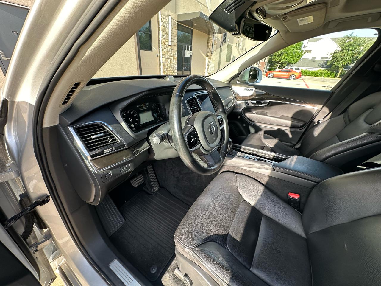 Volvo XC90 T6 Momentum AWD 2018