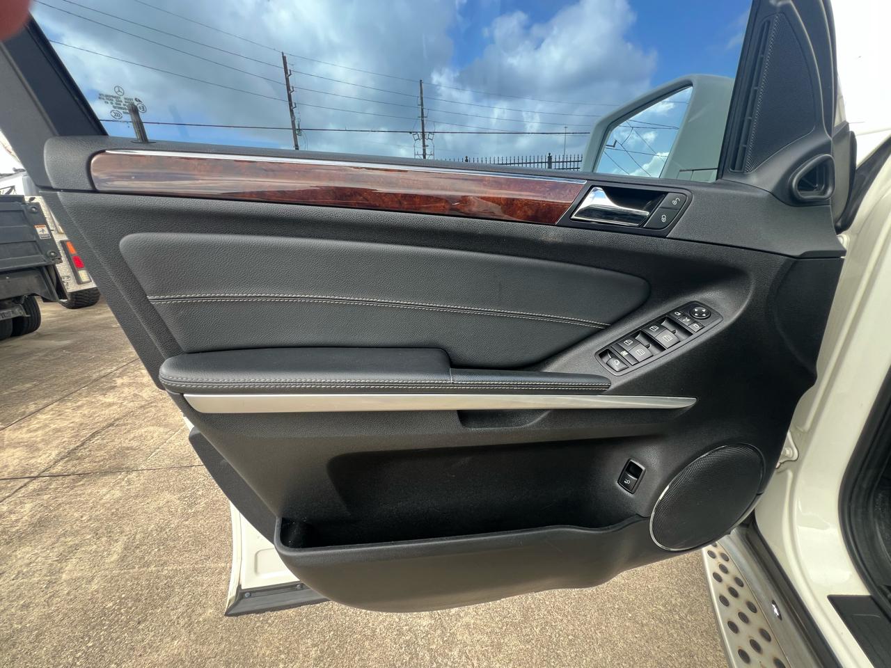 Mercedes-Benz GL-Class GL450 4MATIC 2012