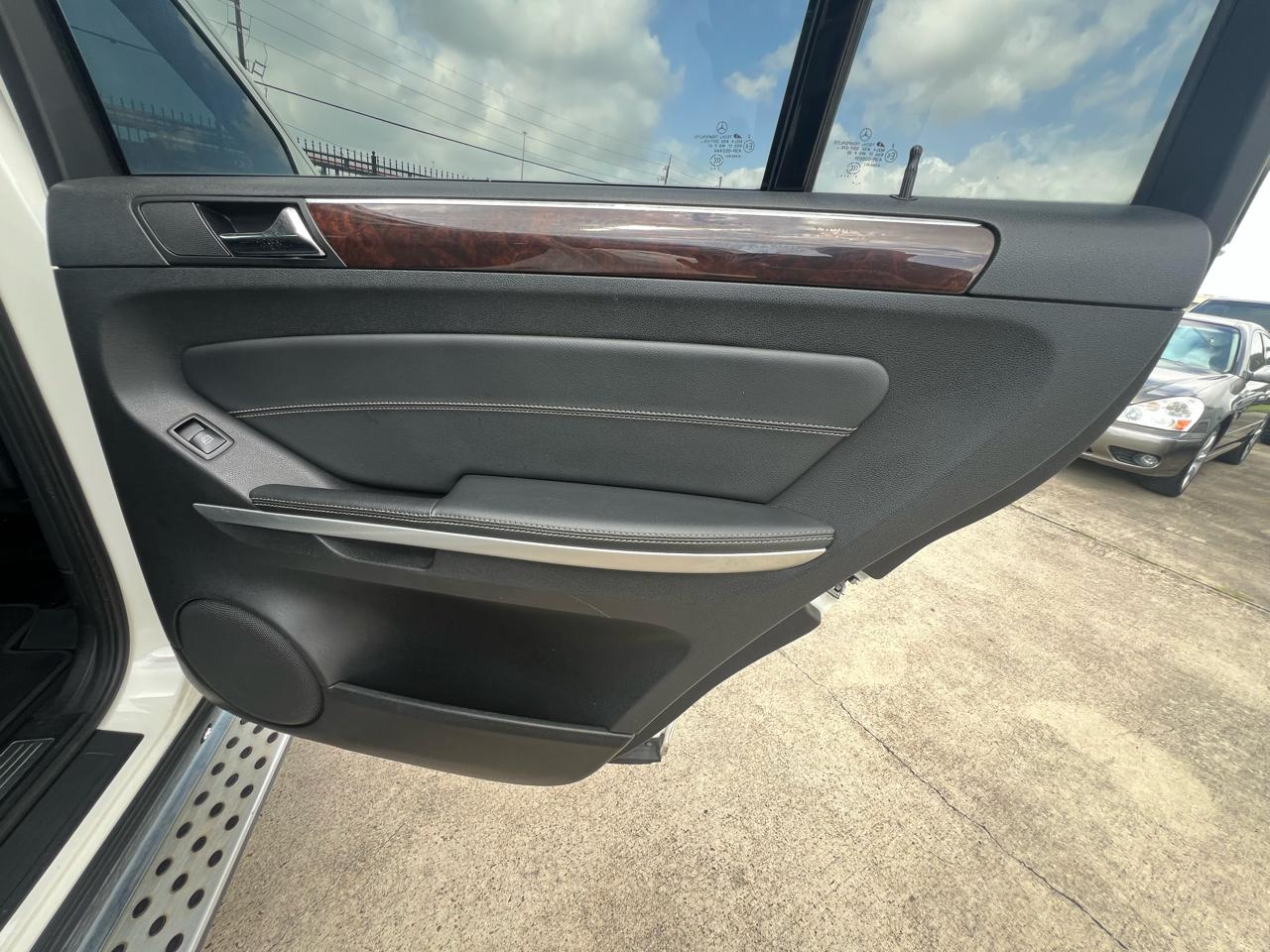 Mercedes-Benz GL-Class GL450 4MATIC 2012