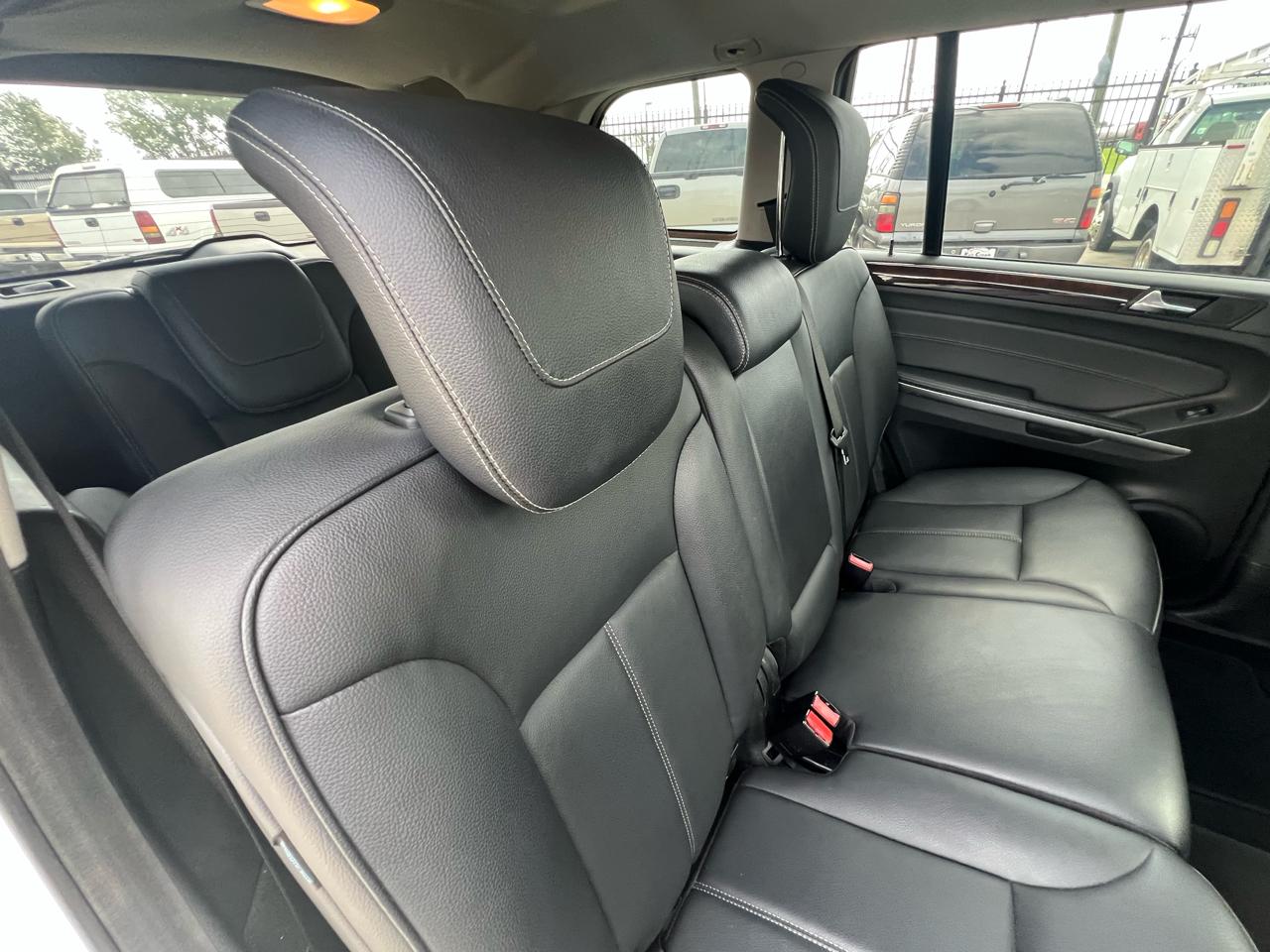 Mercedes-Benz GL-Class GL450 4MATIC 2012