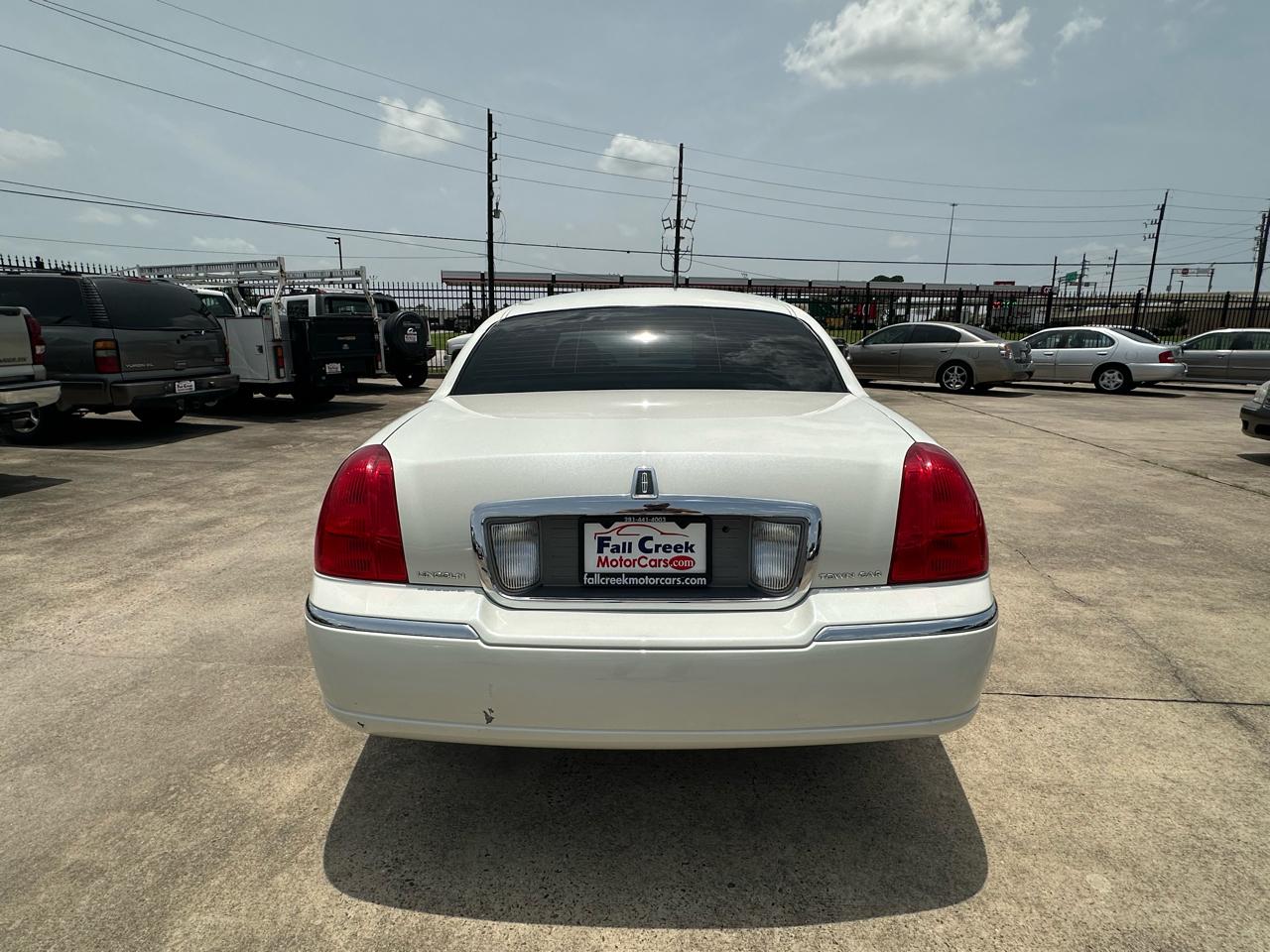 Lincoln Town Car Signature 2006