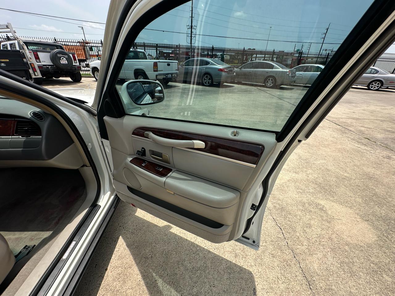 Lincoln Town Car Signature 2006