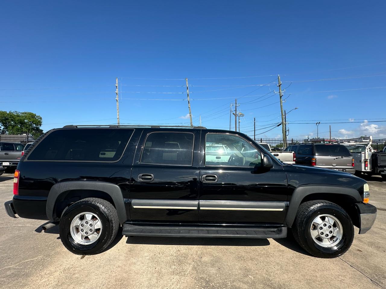Chevrolet Suburban LT 1500 2003