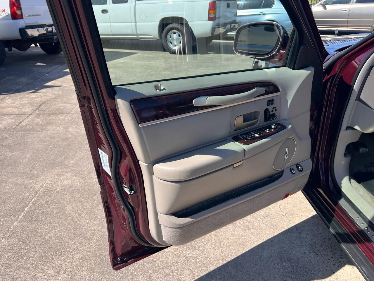 Lincoln Town Car Signature Limited 2006