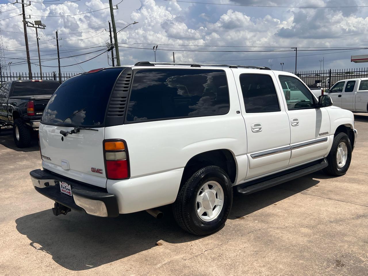 GMC Yukon XL SLT 2WD 2004