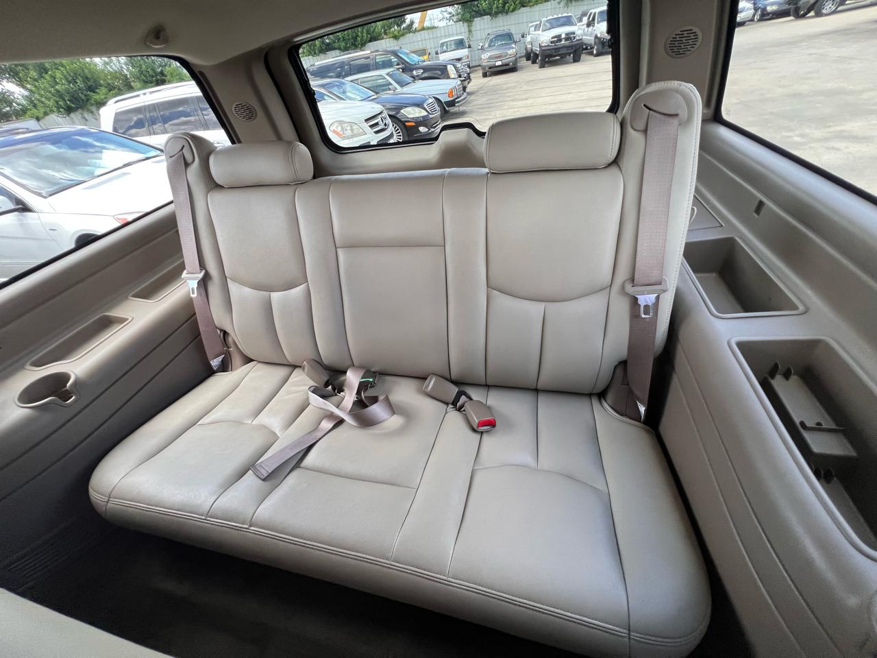GMC Yukon XL SLT 2WD 2004