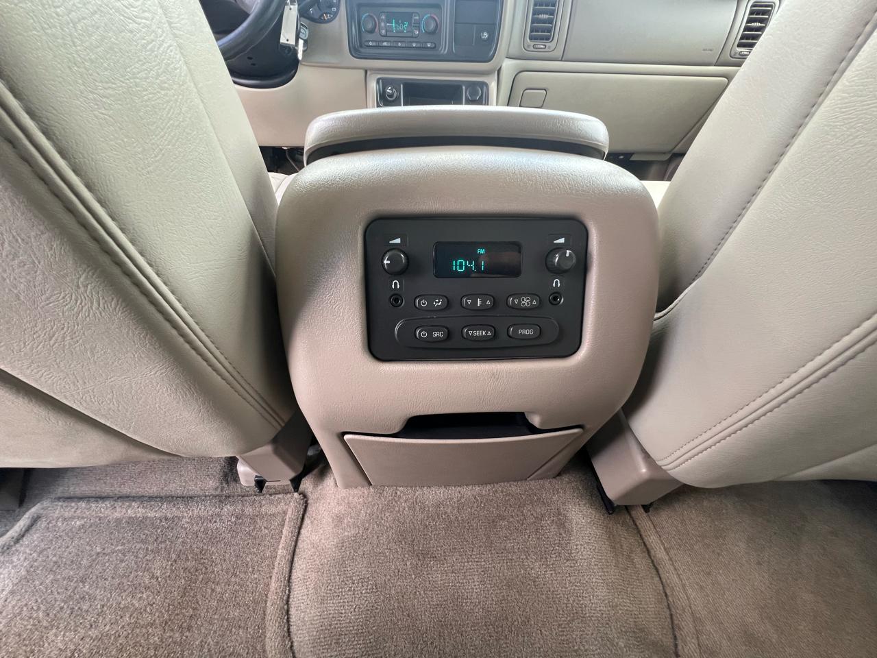 GMC Yukon XL SLT 2WD 2004