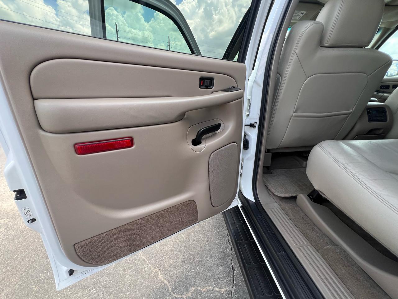 GMC Yukon XL SLT 2WD 2004