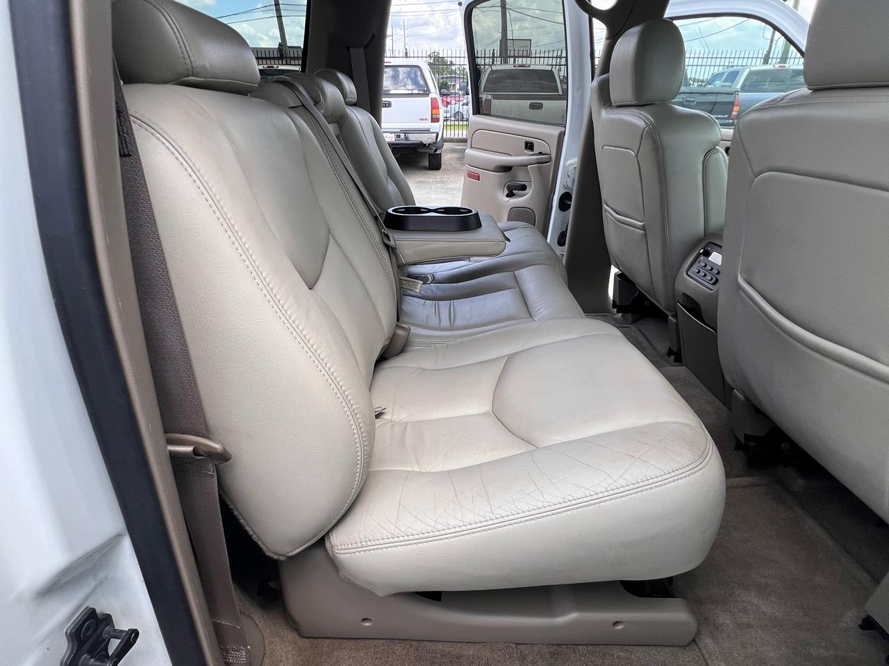 GMC Yukon XL SLT 2WD 2004