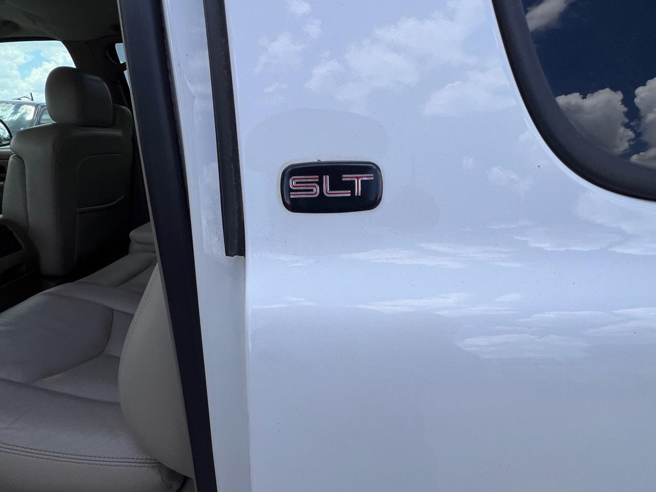 GMC Yukon XL SLT 2WD 2004