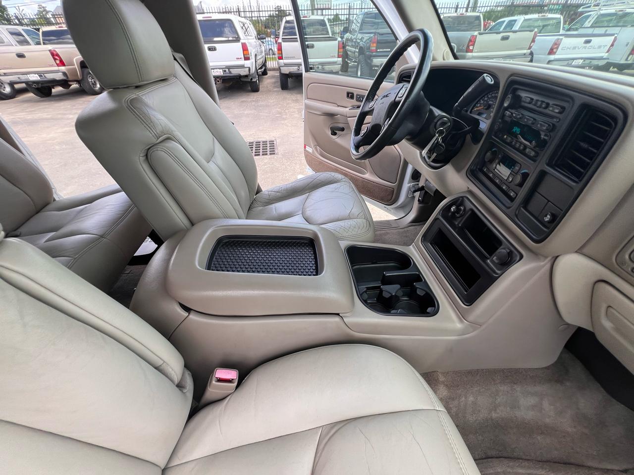 GMC Yukon XL SLT 2WD 2004