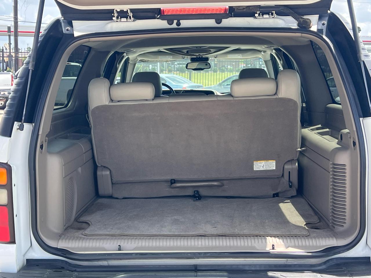 GMC Yukon XL SLT 2WD 2004