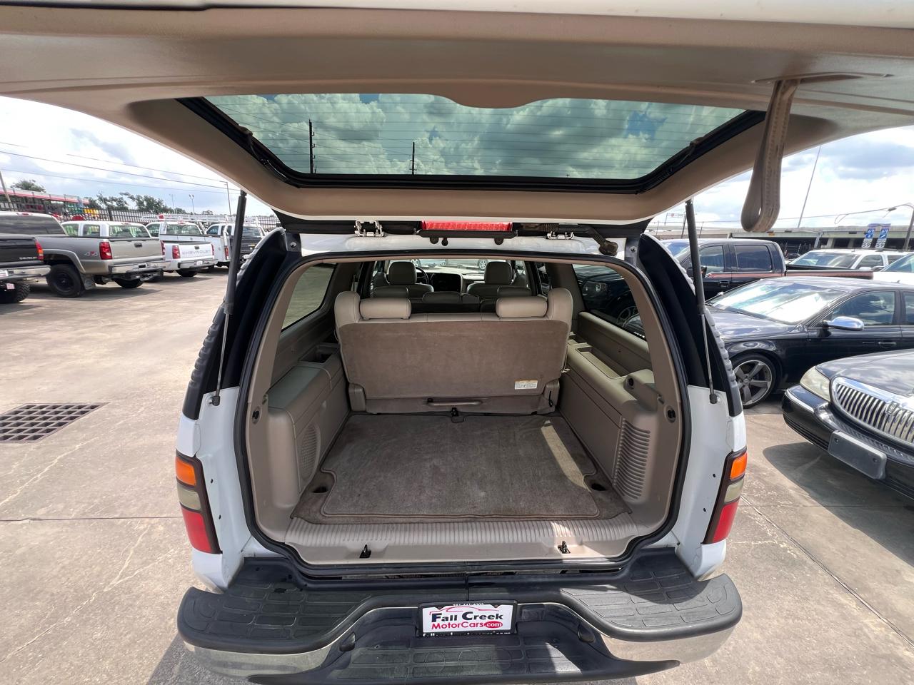 GMC Yukon XL SLT 2WD 2004