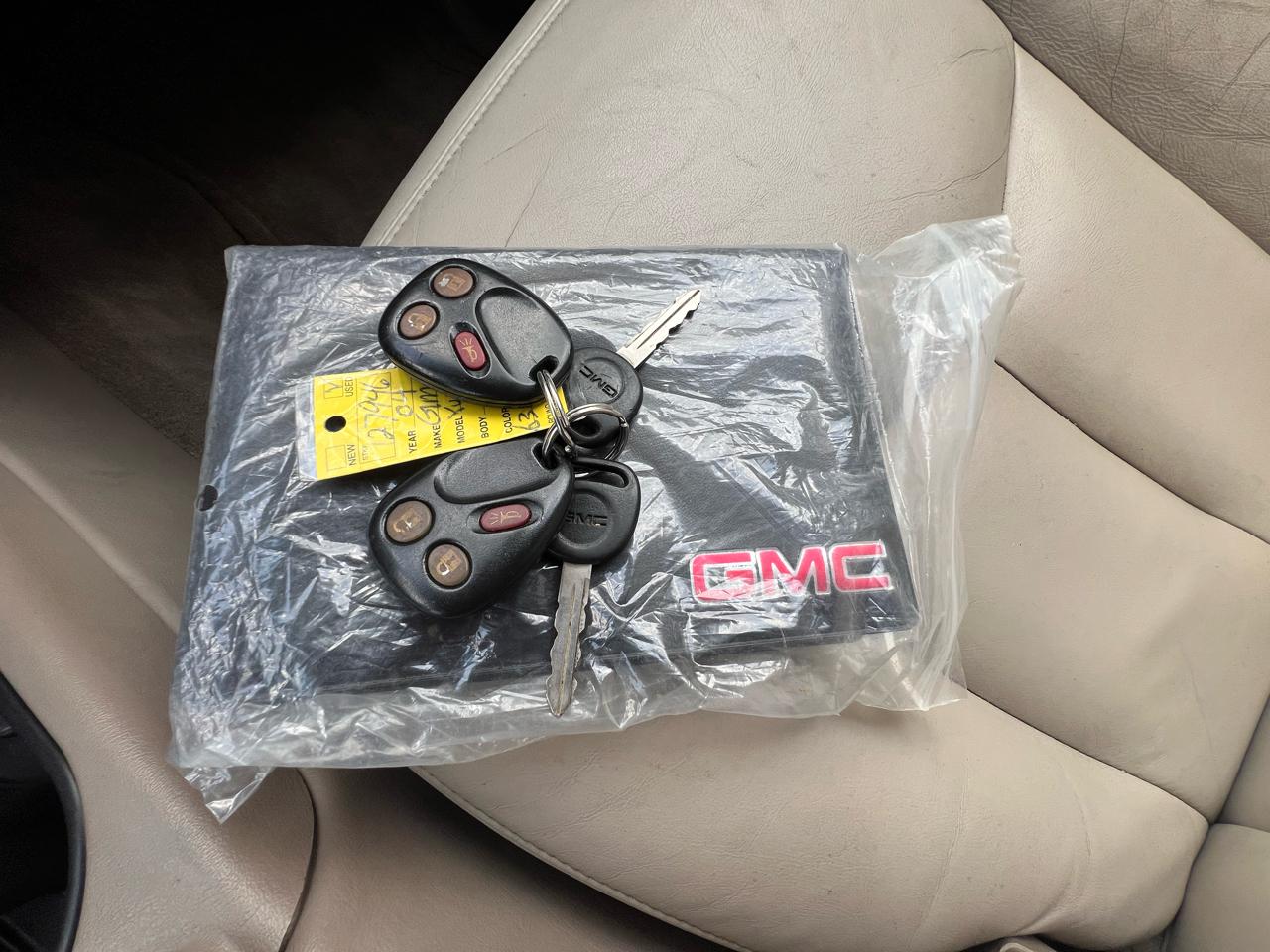 GMC Yukon XL SLT 2WD 2004
