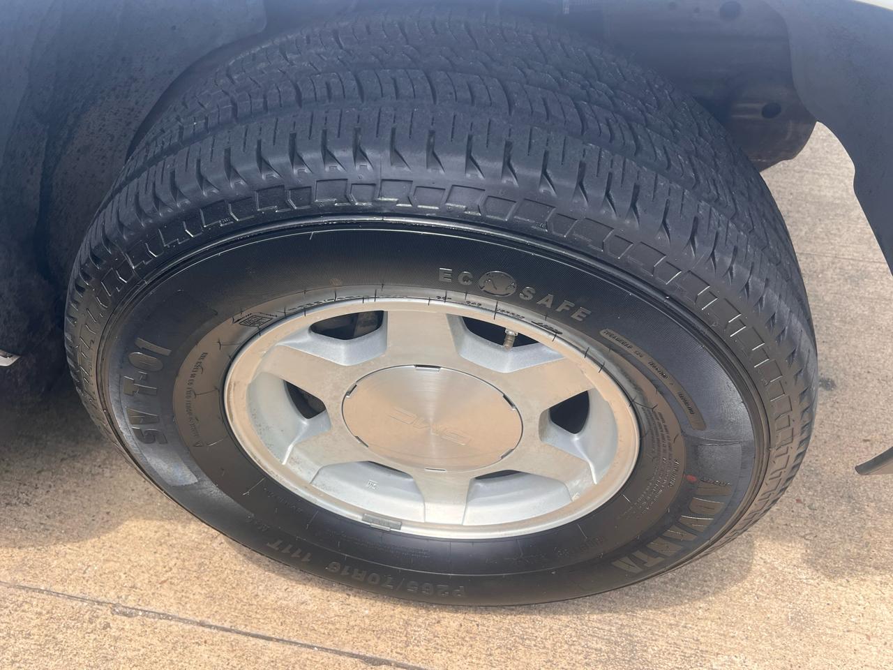 GMC Yukon XL SLT 2WD 2004