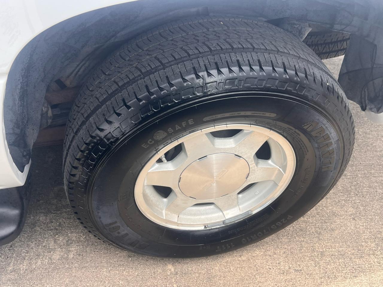 GMC Yukon XL SLT 2WD 2004