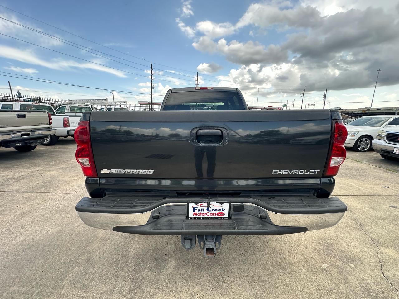 Chevrolet Silverado 2500HD LT Crew Cab Long Bed 4WD 2004