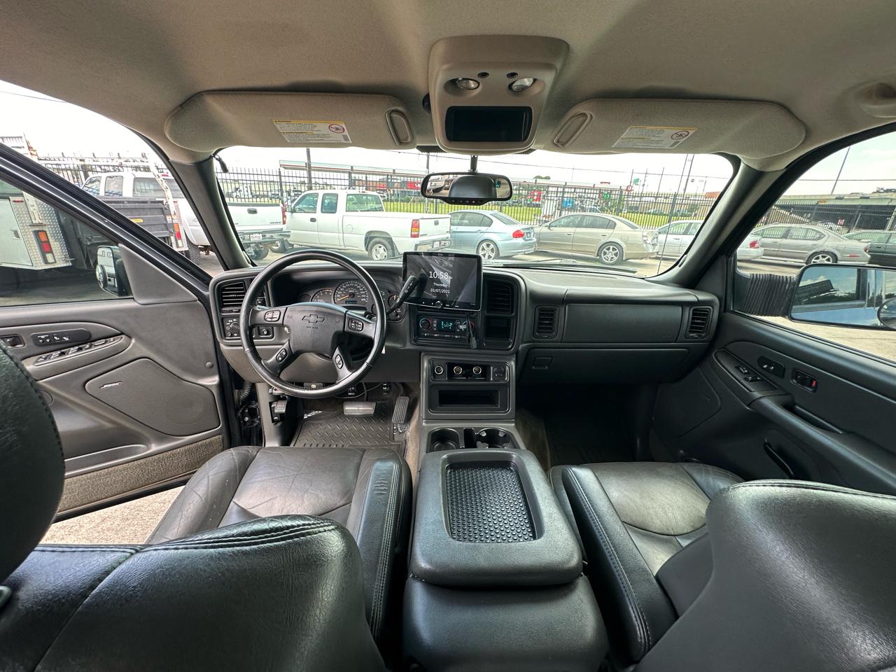 Chevrolet Silverado 2500HD LT Crew Cab Long Bed 4WD 2004
