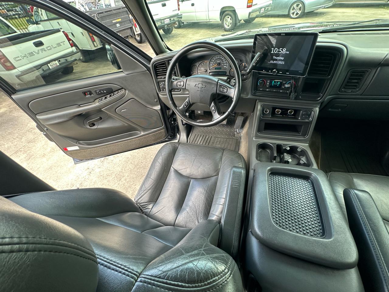 Chevrolet Silverado 2500HD LT Crew Cab Long Bed 4WD 2004