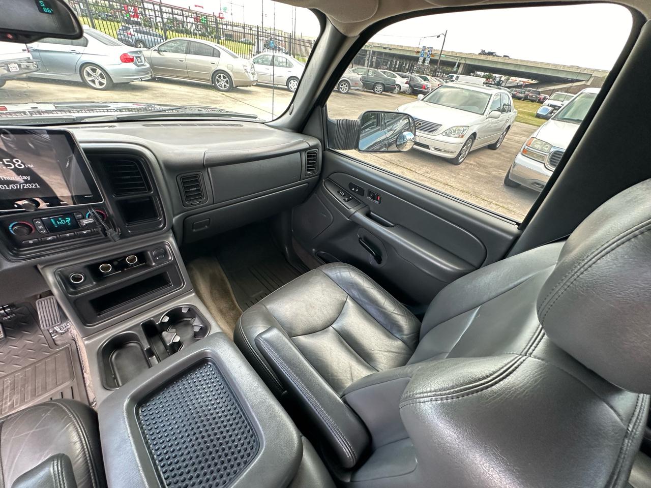 Chevrolet Silverado 2500HD LT Crew Cab Long Bed 4WD 2004