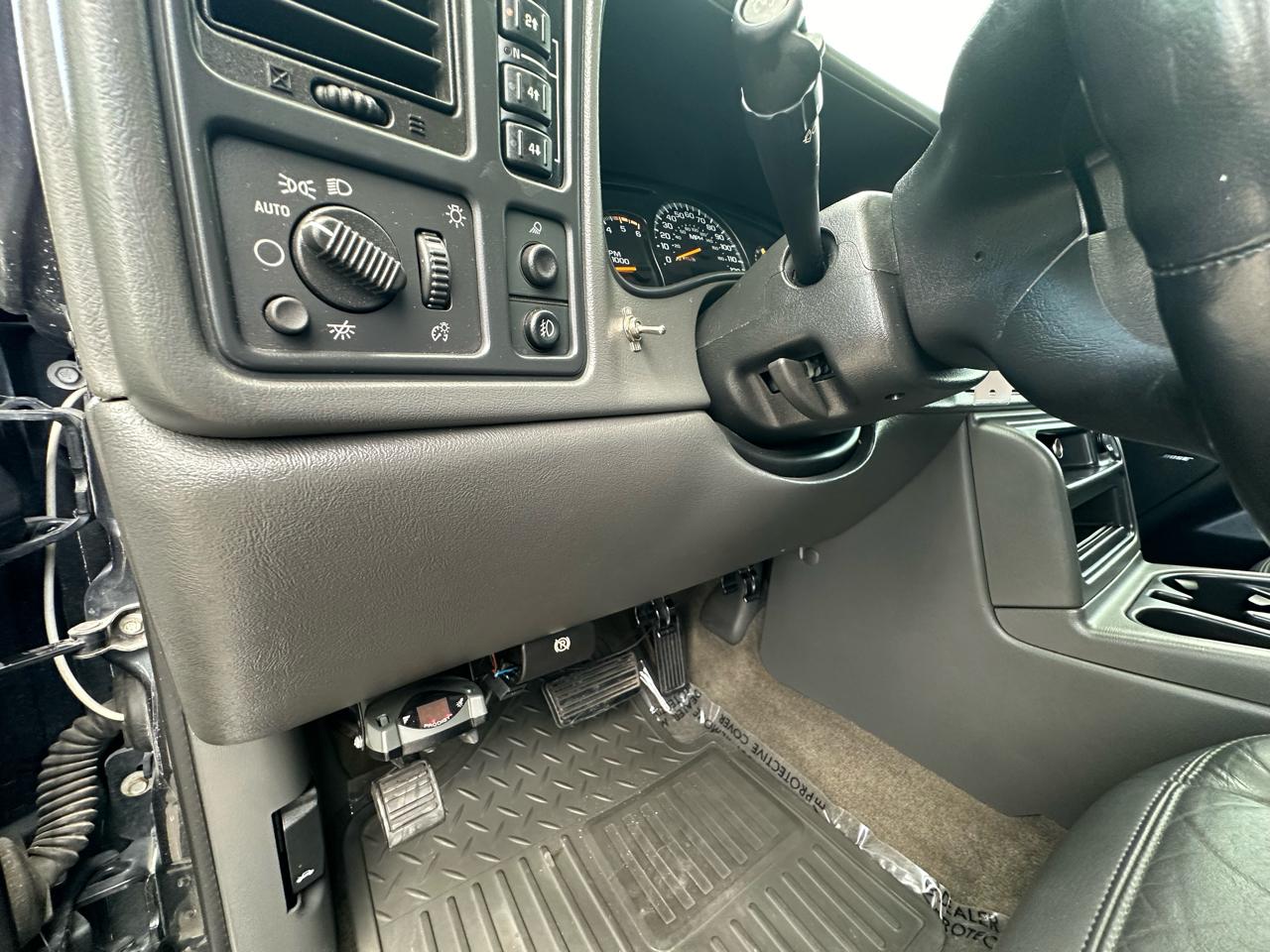 Chevrolet Silverado 2500HD LT Crew Cab Long Bed 4WD 2004