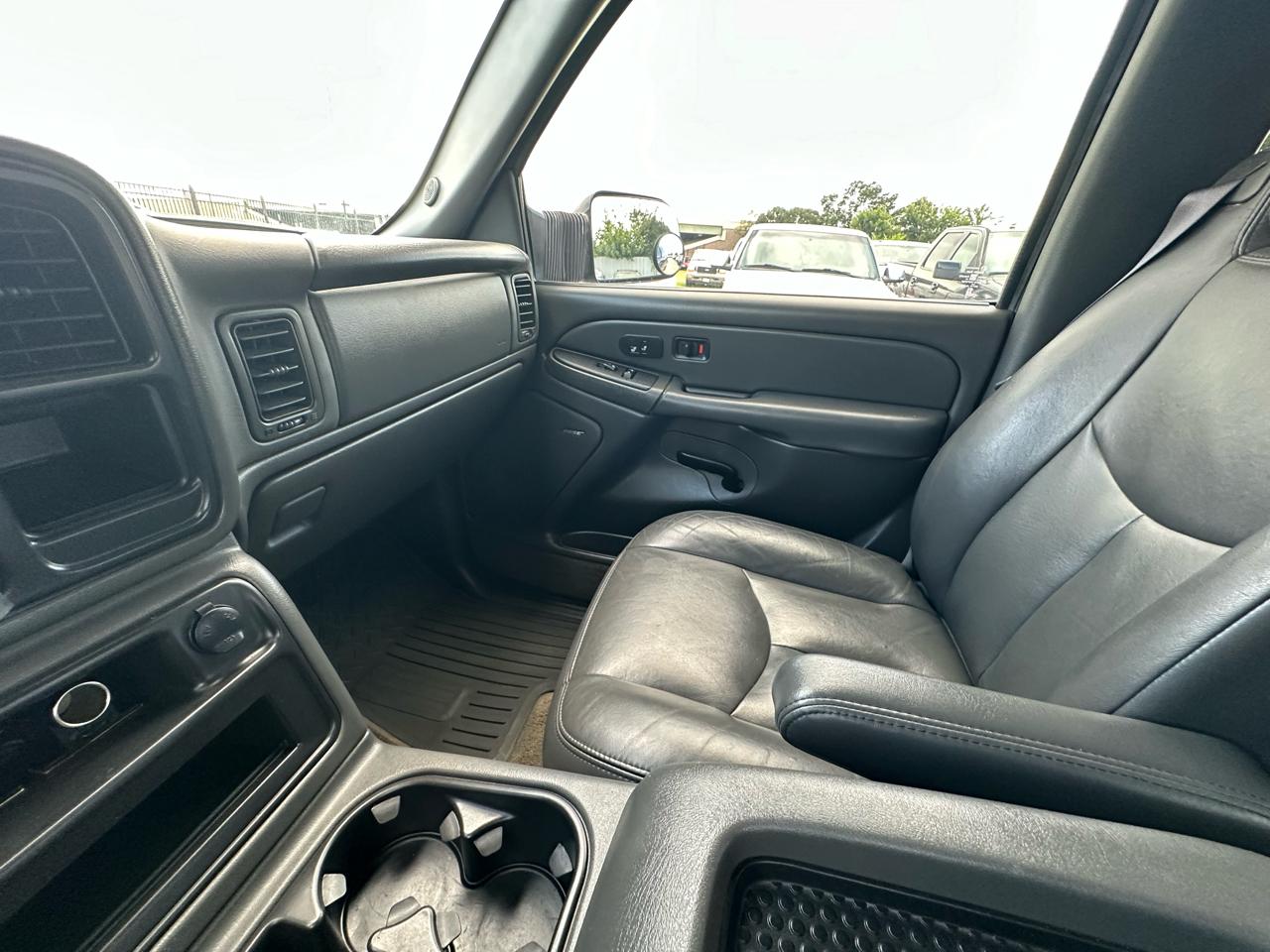 Chevrolet Silverado 2500HD LT Crew Cab Long Bed 4WD 2004