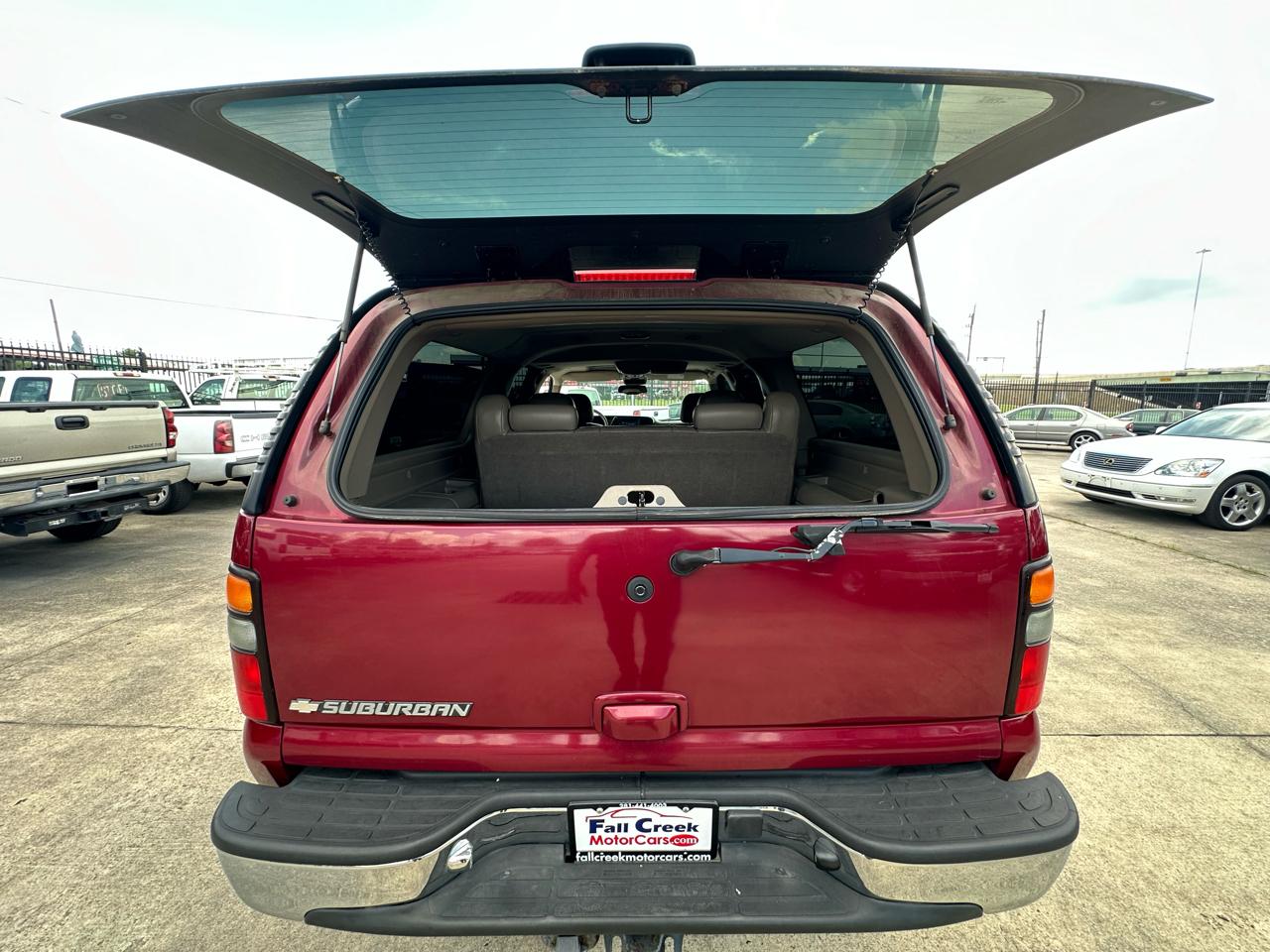Chevrolet Suburban 1500 LTZ 4D SUV 4WD 2006