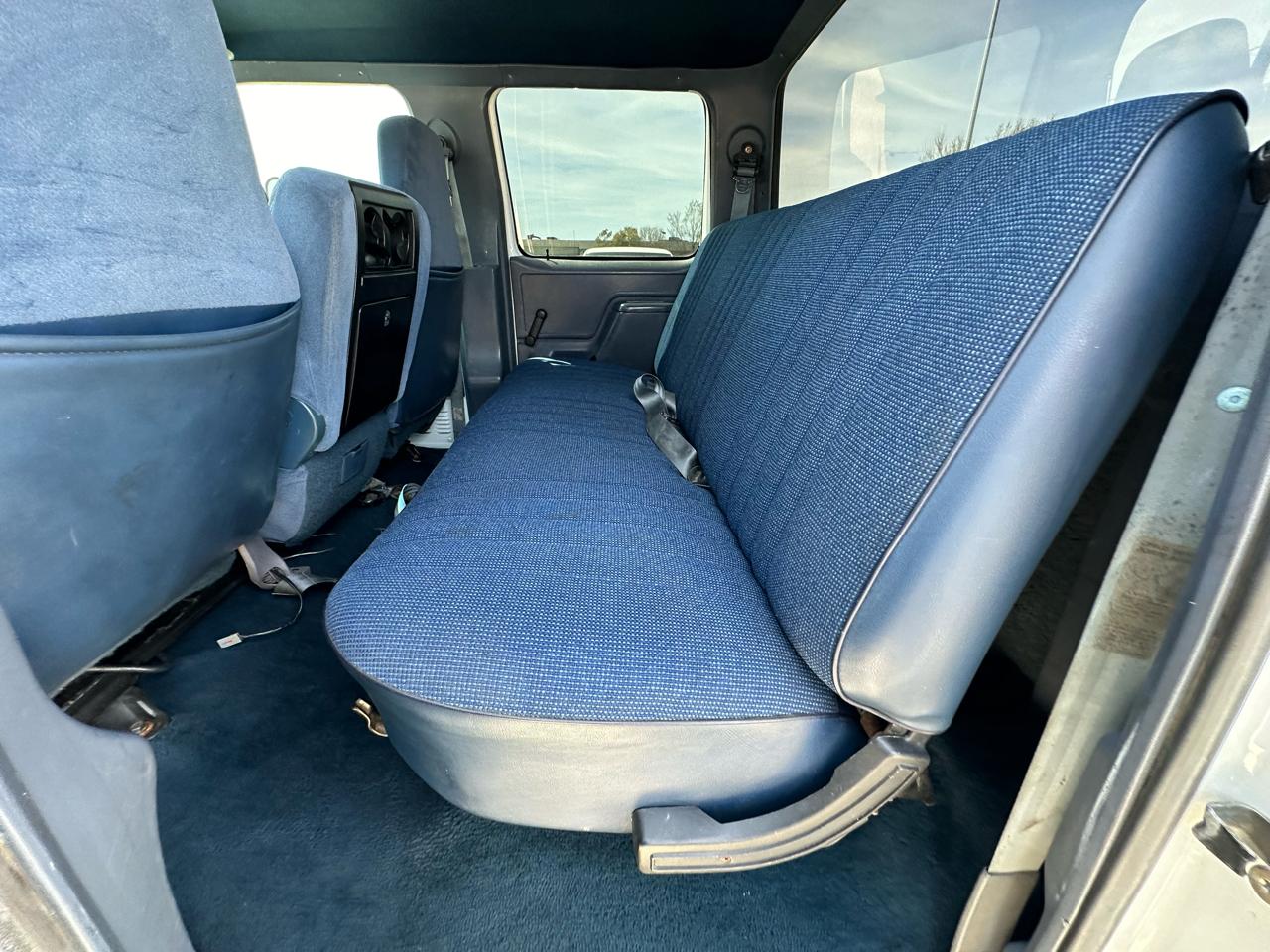 Ford F-350 Crew Cab 4WD 1990