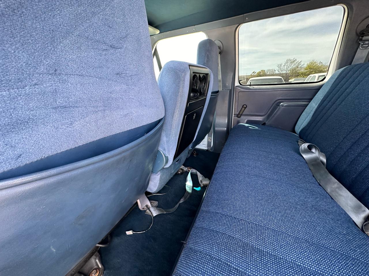 Ford F-350 Crew Cab 4WD 1990