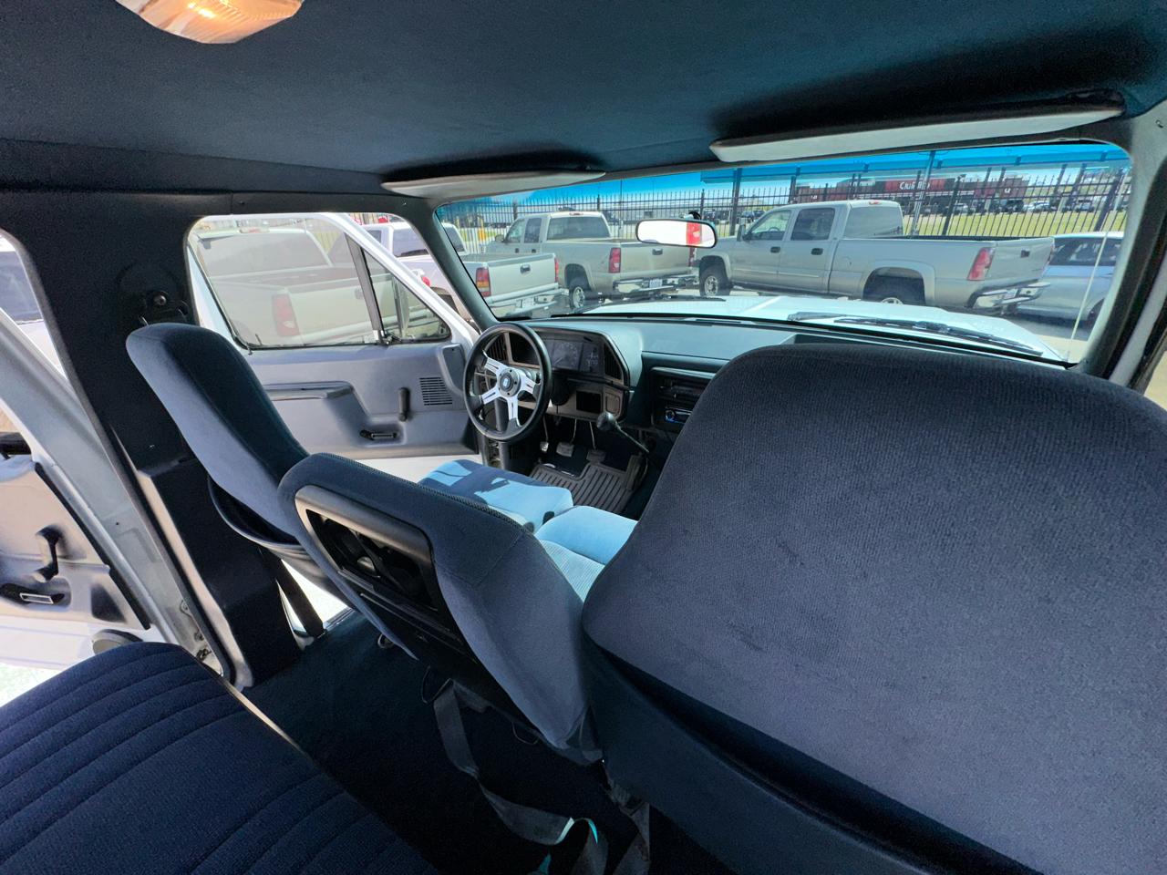 Ford F-350 Crew Cab 4WD 1990