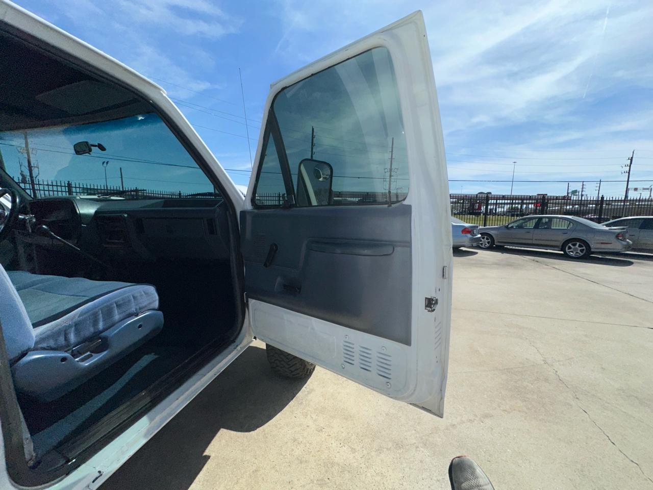 Ford F-350 Crew Cab 4WD 1990
