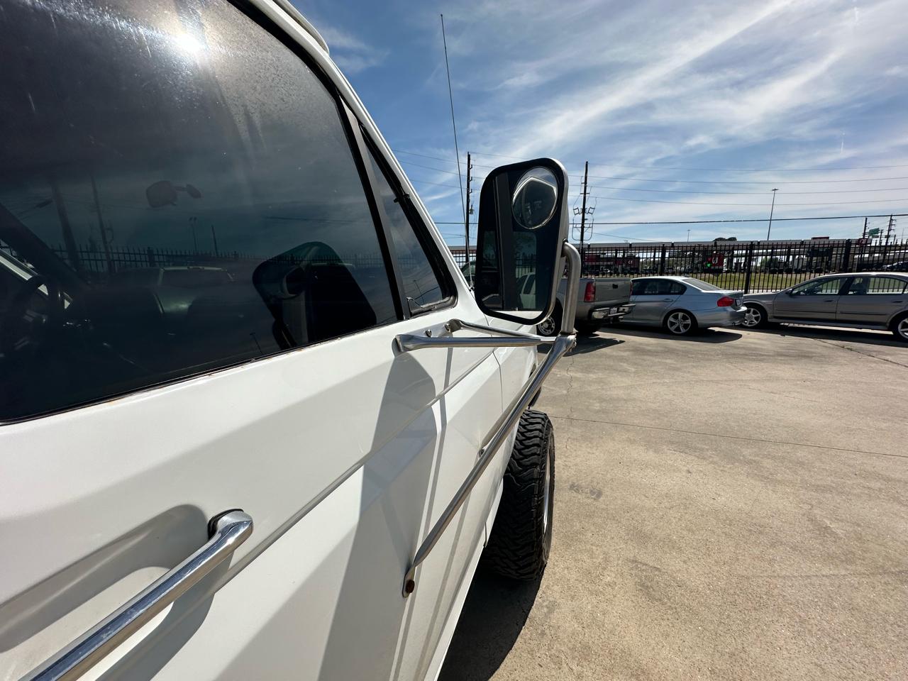 Ford F-350 Crew Cab 4WD 1990