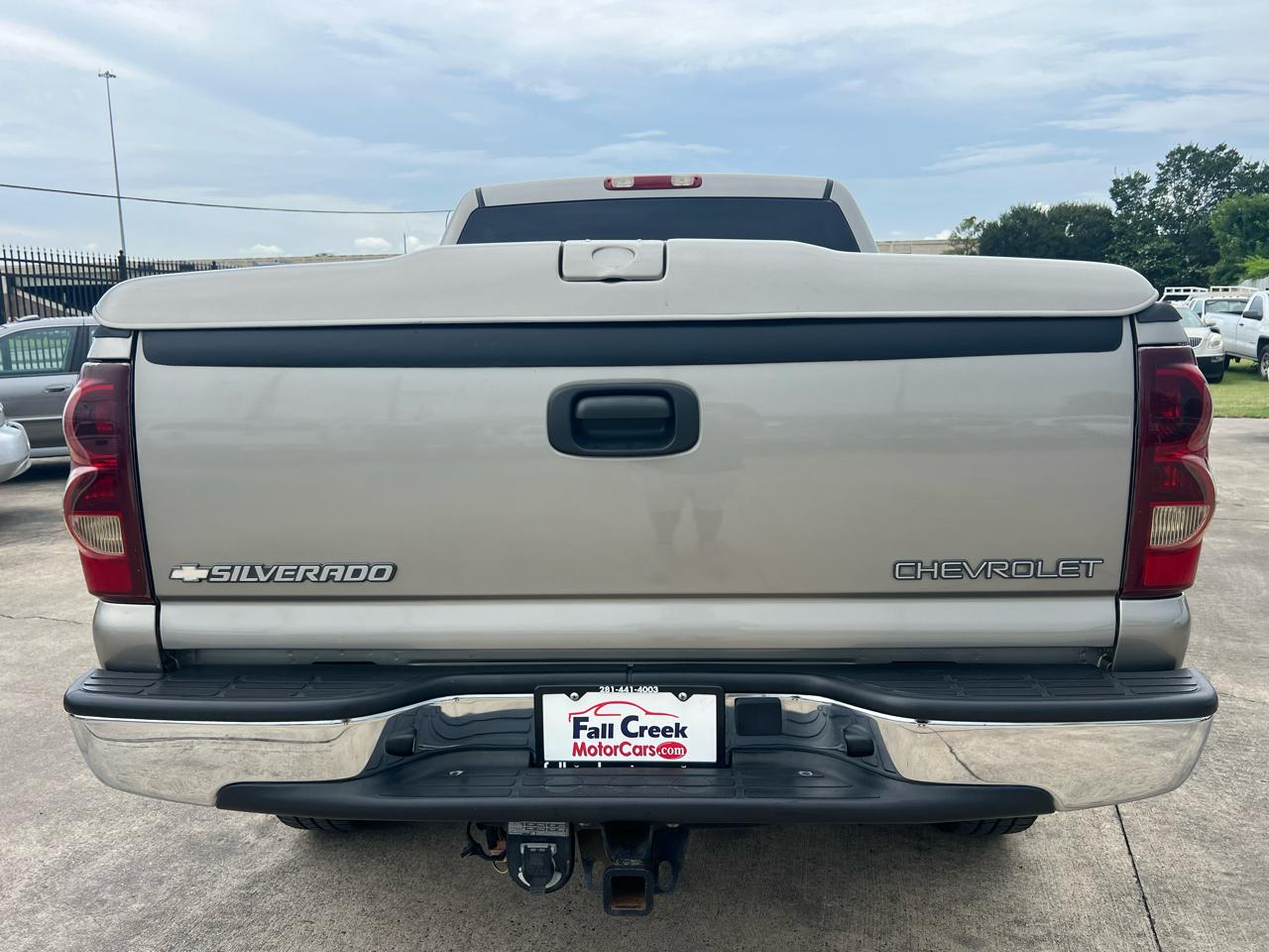 Chevrolet Silverado 1500HD HD LS Crew Cab 2WD 2003